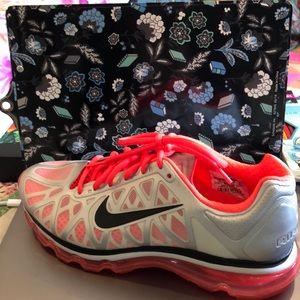 Nike AirMax Womens 10